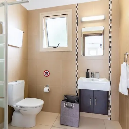 Stellar 3-bedroom And Pool In