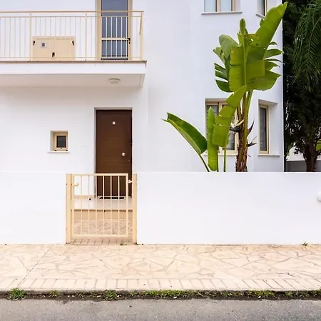 Stellar 3-bedroom And Pool In Villa