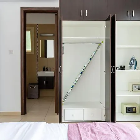 Stellar 3-bedroom And Pool In